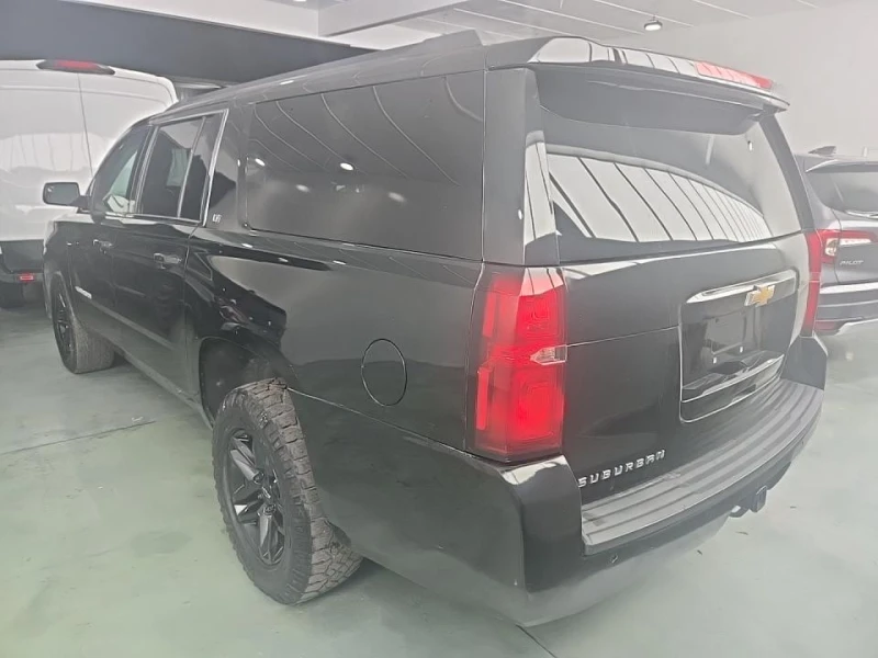 Chevrolet Suburban 1500 LT 1LT, снимка 4 - Автомобили и джипове - 52415250