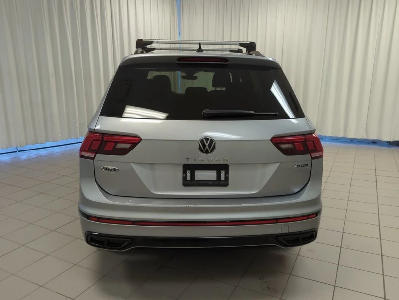 VW Tiguan R-LINE BLACK* 4MOTION* ПОДГРЕВ* ПАНОРАМА* ПОДГРЕВ, снимка 5 - Автомобили и джипове - 52629473