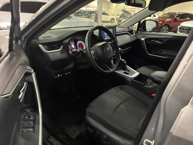 Toyota Rav4 * XLE * CARFAX * БЕЗ ПЪРВОНАЧАЛНА ВНОСКА, снимка 5 - Автомобили и джипове - 52725278