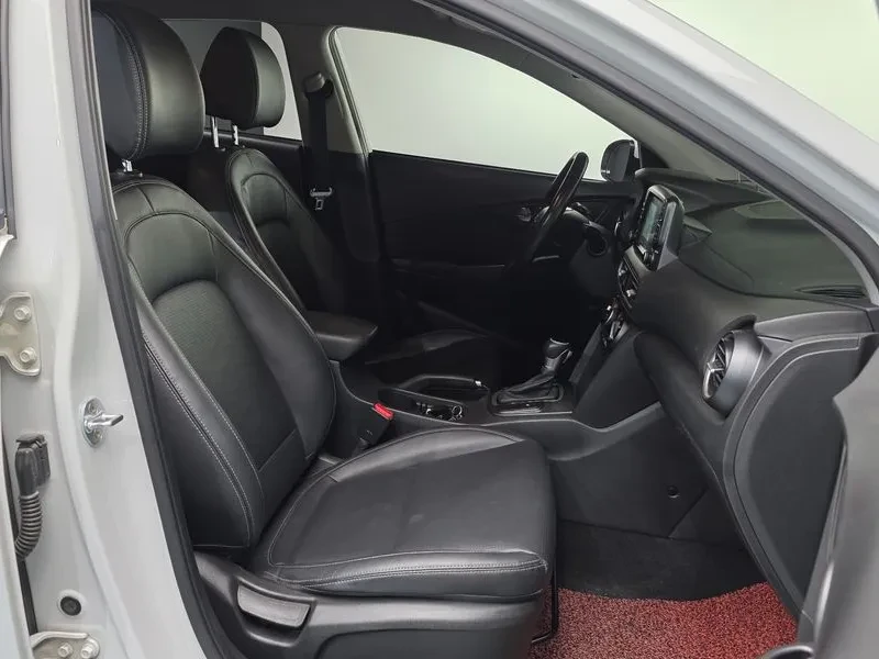 Hyundai Kona 1.6, снимка 10 - Автомобили и джипове - 54627030
