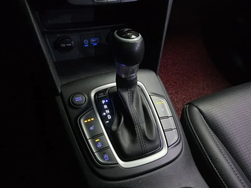 Hyundai Kona 1.6, снимка 9 - Автомобили и джипове - 54627030