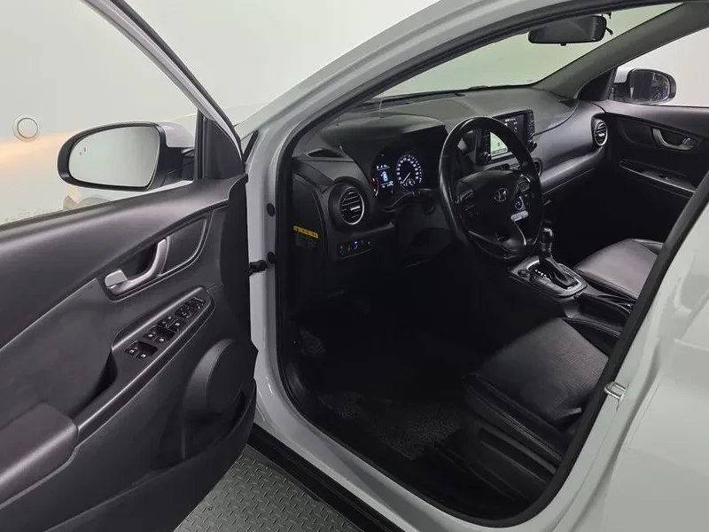 Hyundai Kona 1.6, снимка 11 - Автомобили и джипове - 54627030
