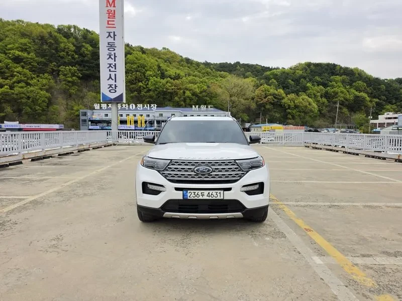 Ford Explorer 3.0 - САМО 30% АВАНС, снимка 2 - Автомобили и джипове - 56292872