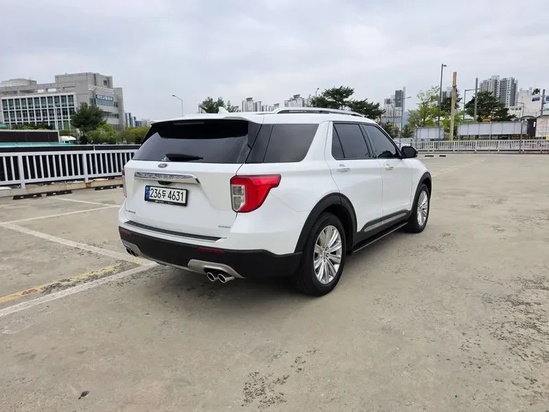 Ford Explorer 3.0 - САМО 30% АВАНС, снимка 7 - Автомобили и джипове - 56292872