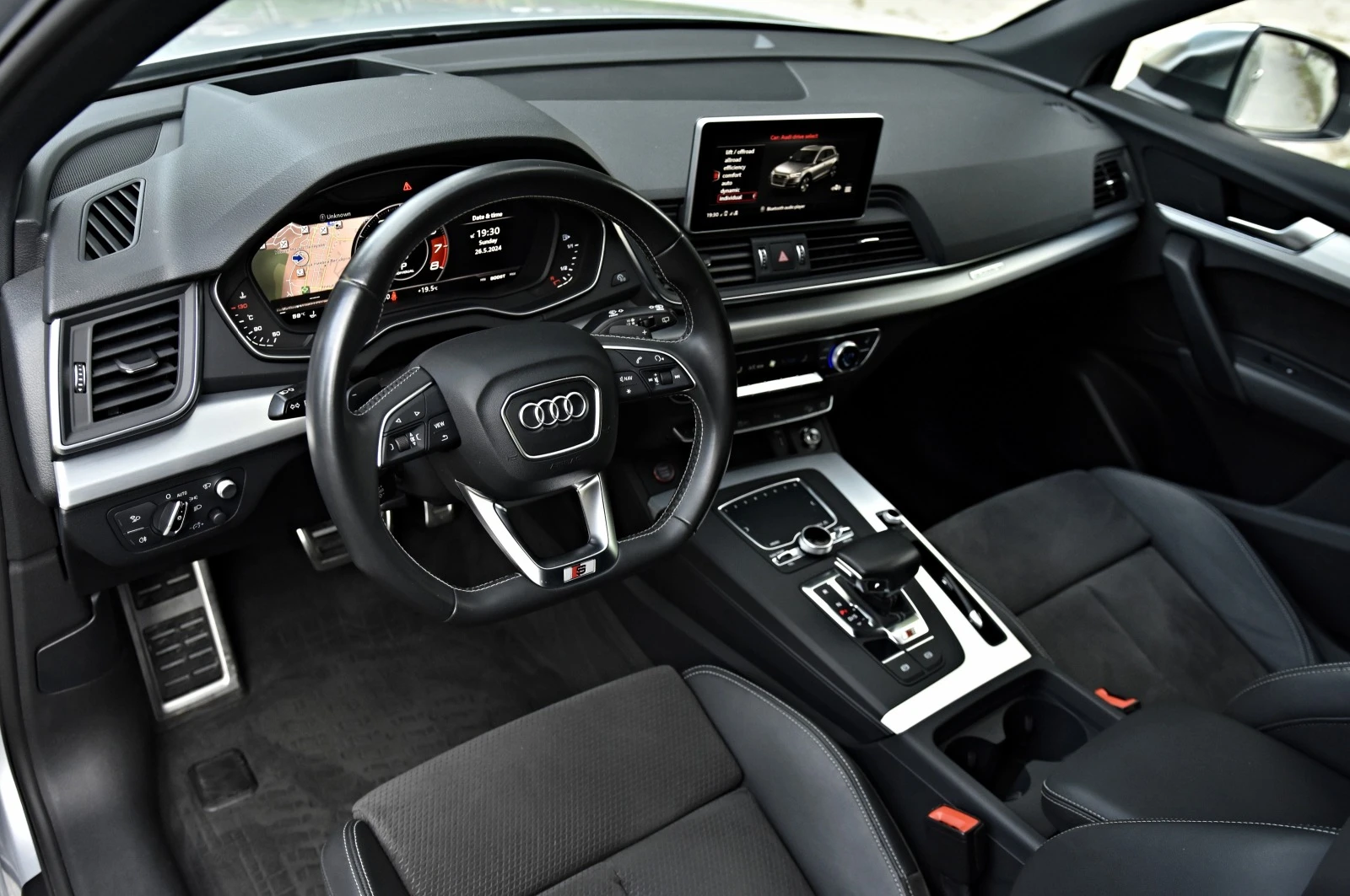 Audi SQ5 /Camera/Head up/Massage/Keyless/Matrix - изображение 9