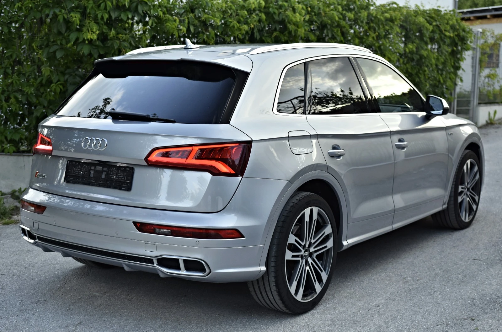 Audi SQ5 /Camera/Head up/Massage/Keyless/Matrix - изображение 4