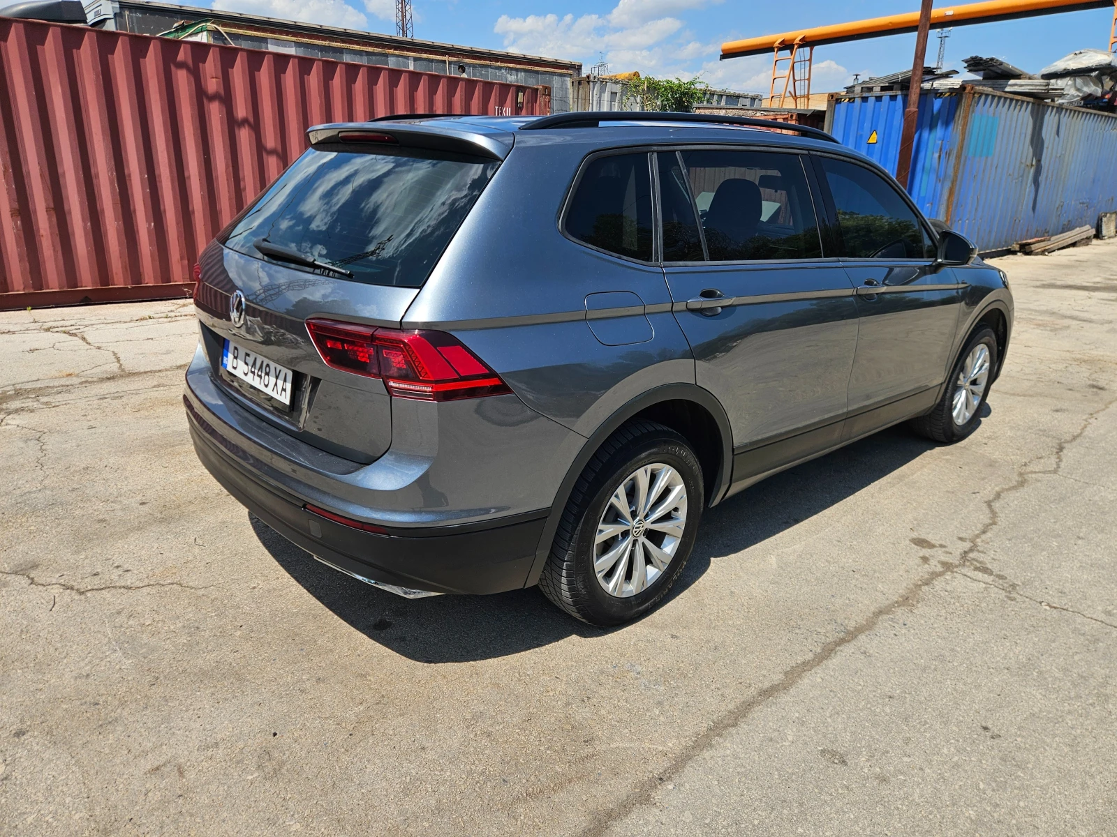 VW Tiguan 2.0 4x4 - изображение 3