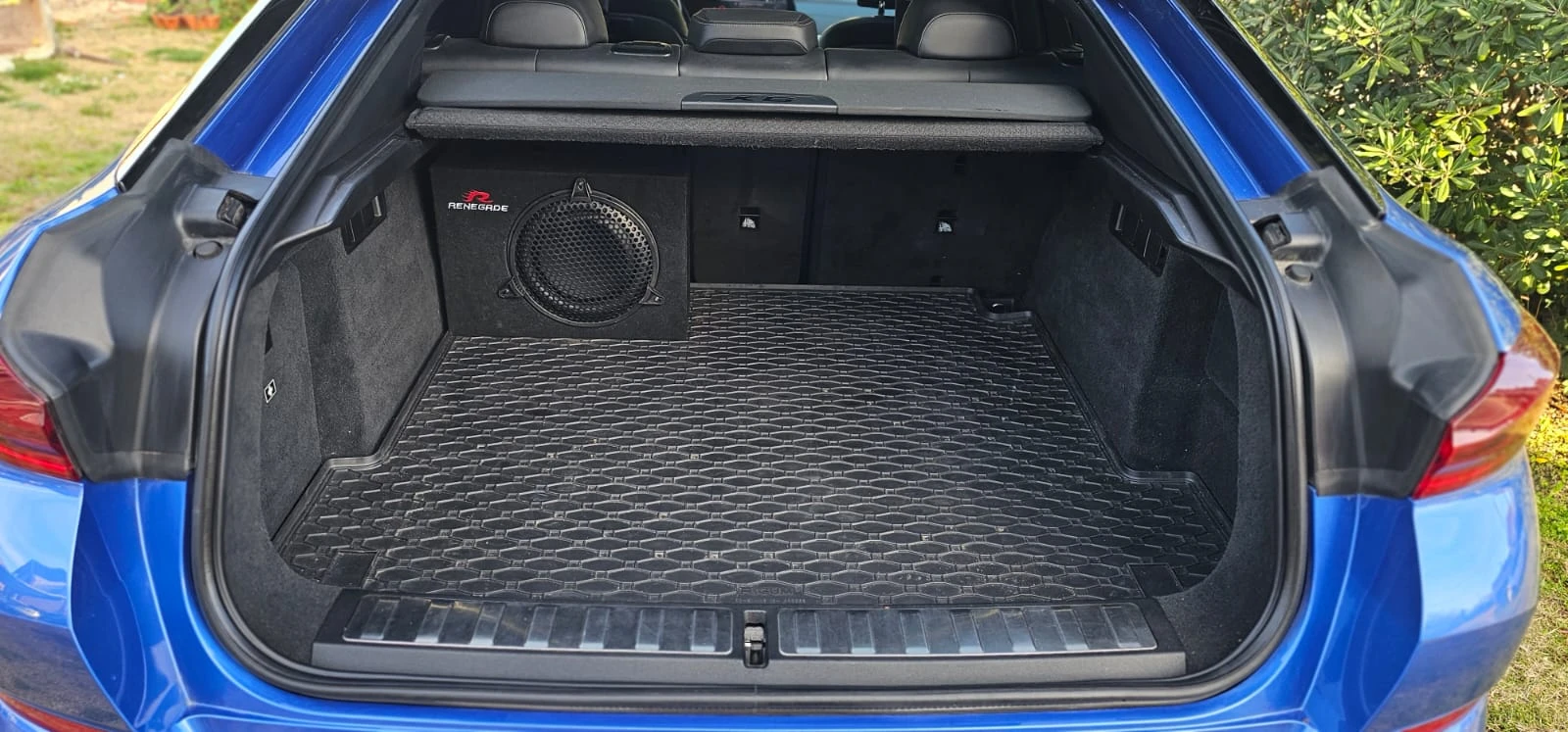 BMW X6 X Drive40i M, HeadUp, Carb, Laser, Sw, Vac, Завив - изображение 10