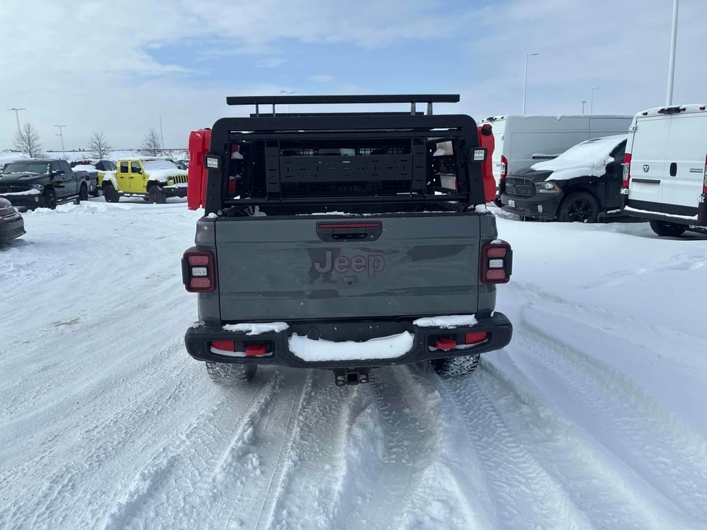 Jeep Gladiator * Rubicon * CARFAX * БЕЗ ПЪРВОНАЧАЛНА ВНОСКА - изображение 4