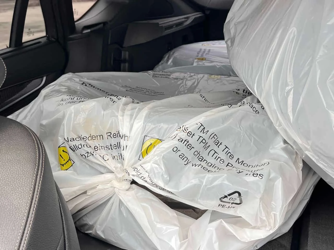 BMW X6 xDrive35i/CARFAX/ПАНОРАМА/360/ВТОРИ ГУМИ И ДЖАНТИ, снимка 10 - Автомобили и джипове - 53990753