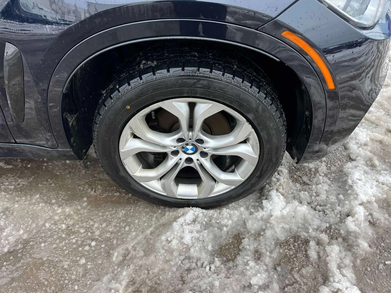 BMW X6 xDrive35i/CARFAX/ПАНОРАМА/360/ВТОРИ ГУМИ И ДЖАНТИ, снимка 6 - Автомобили и джипове - 53990753