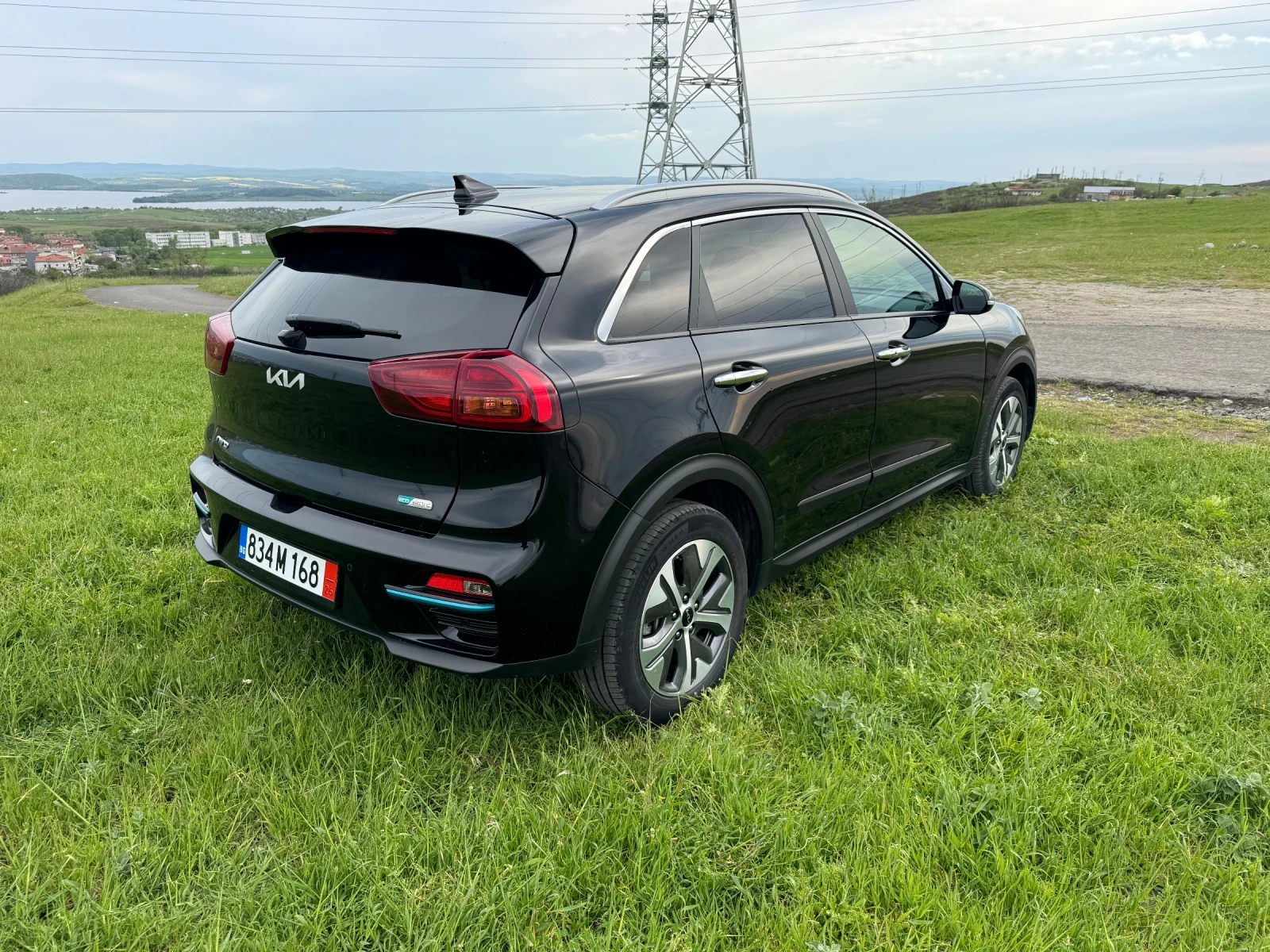 Kia Niro, снимка 5 - Автомобили и джипове - 54413971