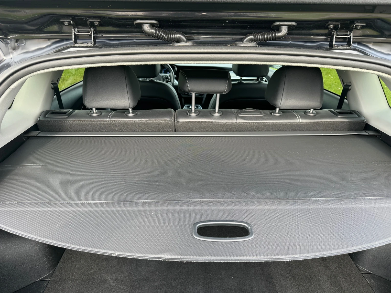 Kia Niro, снимка 14 - Автомобили и джипове - 54413971