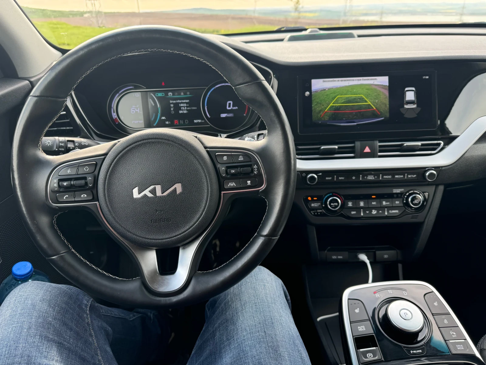 Kia Niro, снимка 15 - Автомобили и джипове - 54413971