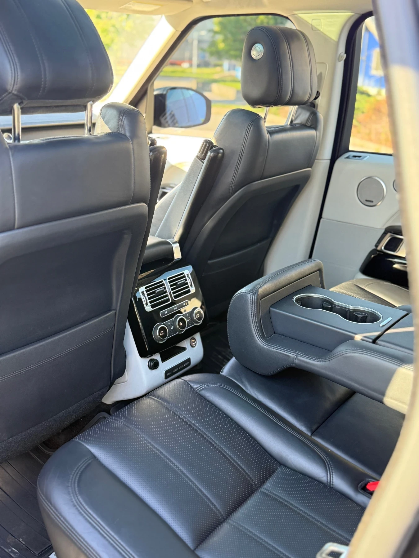 Land Rover Range rover, снимка 10 - Автомобили и джипове - 54511595