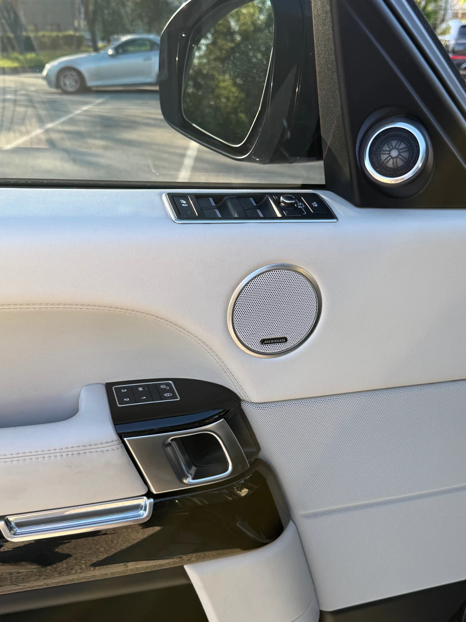 Land Rover Range rover, снимка 12 - Автомобили и джипове - 54511595