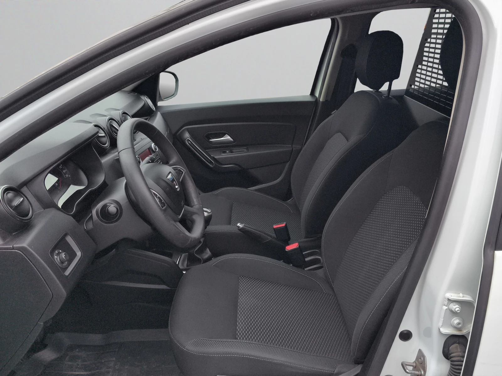 Dacia Duster 1.5dCi 116hp BVM6 4WD E6//2107R26, снимка 11 - Автомобили и джипове - 54923349