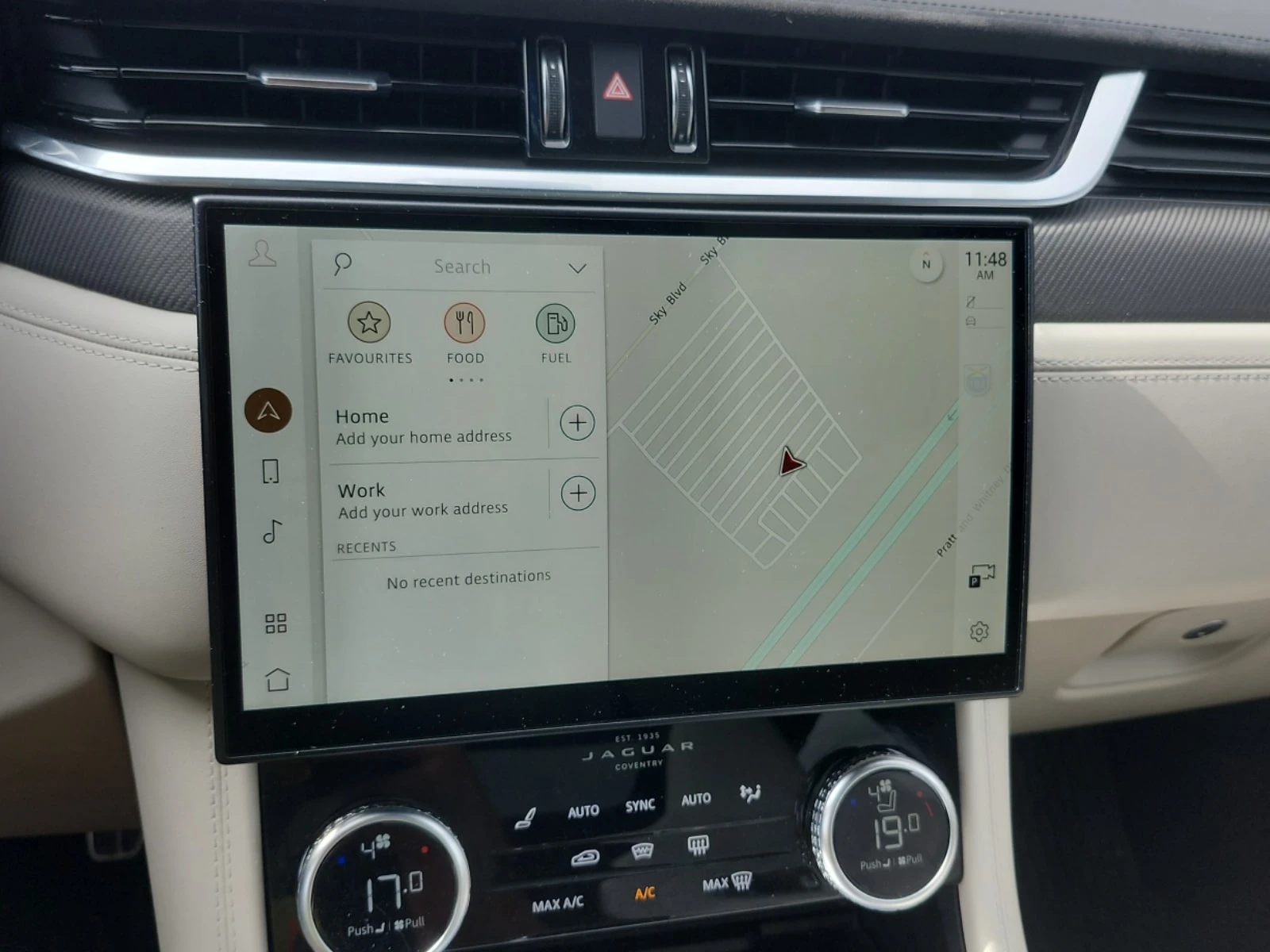 Jaguar F-PACE * SVR * CARFAX * ����� �� ����������� | Mobile.bg � ����������� 8
