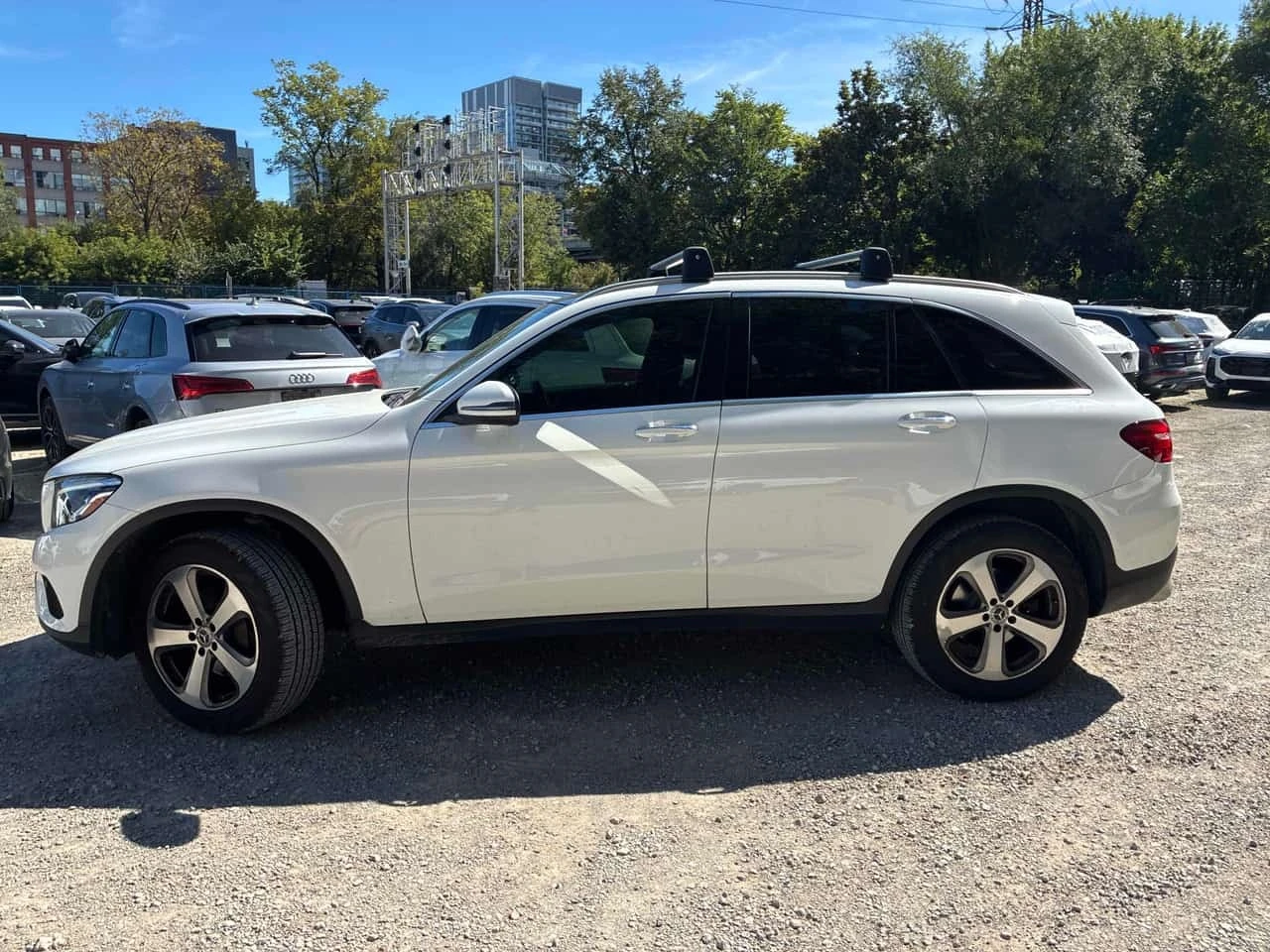 Mercedes-Benz GLC 300 4MATIC | CARFAX | БЕЗ ИНЦИДЕНТИ, снимка 3 - Автомобили и джипове - 56231607