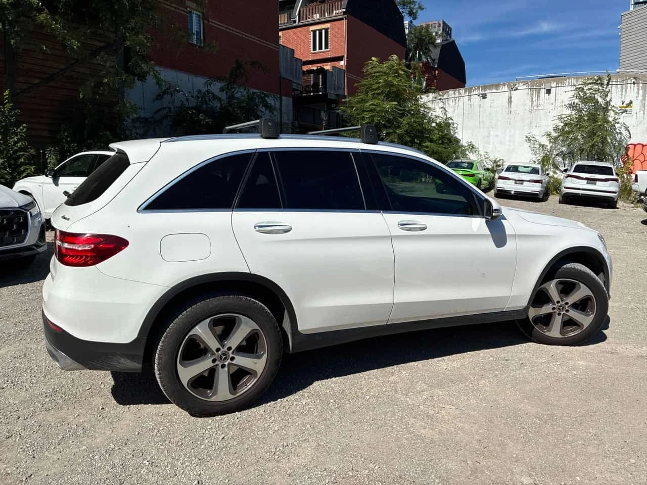 Mercedes-Benz GLC 300 4MATIC | CARFAX | БЕЗ ИНЦИДЕНТИ, снимка 4 - Автомобили и джипове - 56231607