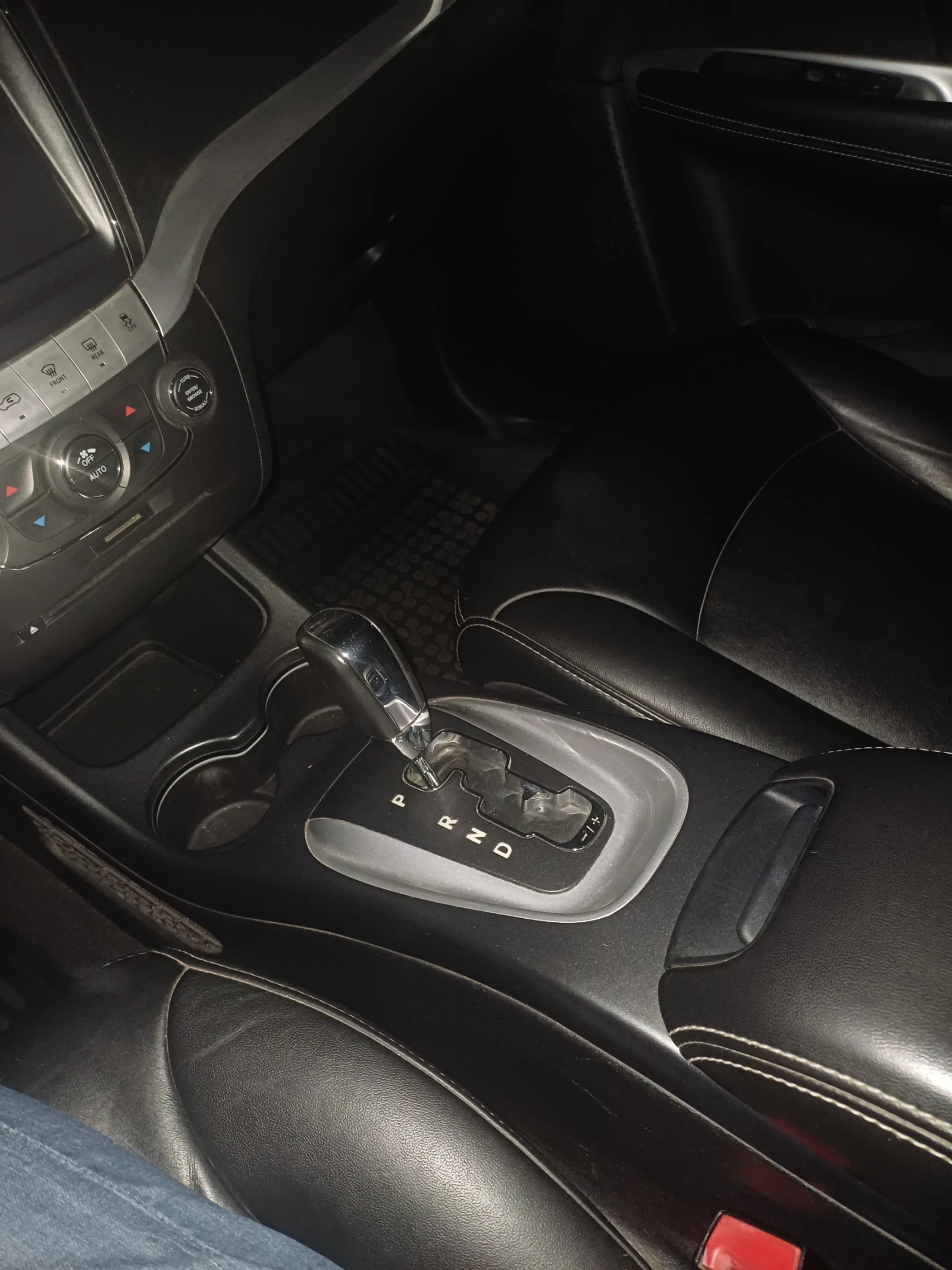 Fiat Freemont, снимка 9 - Автомобили и джипове - 56460851