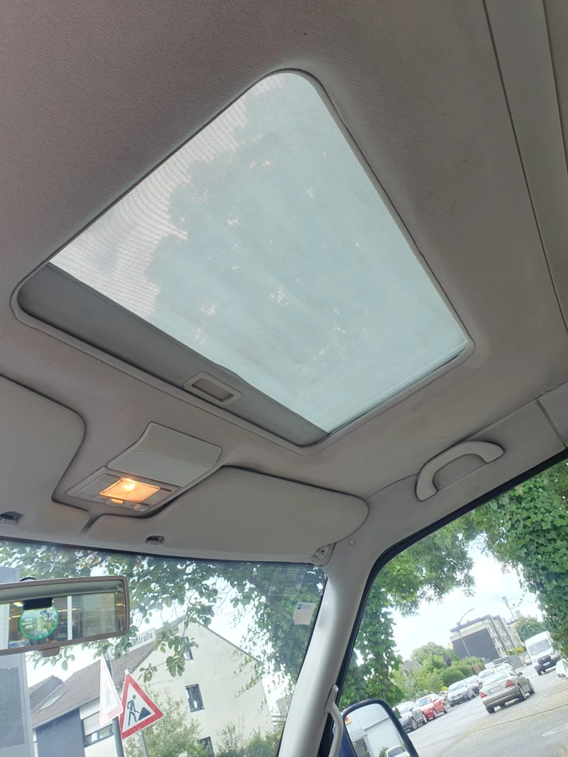 VW Caravelle, снимка 15 - Бусове и автобуси - 53382333