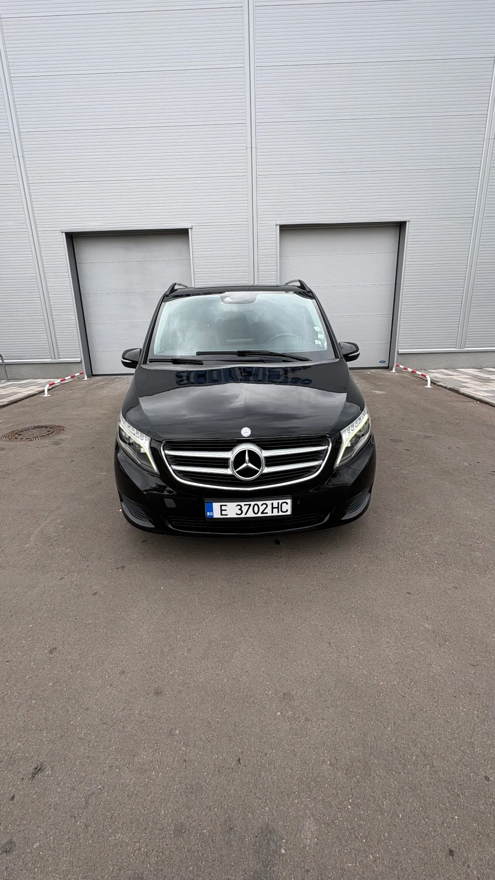 Mercedes-Benz V 220
