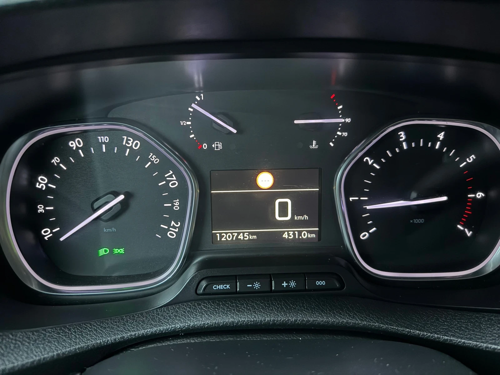 Peugeot Traveller 2.0HDI CarPlay, ���������� | Mobile.bg � ����������� 13