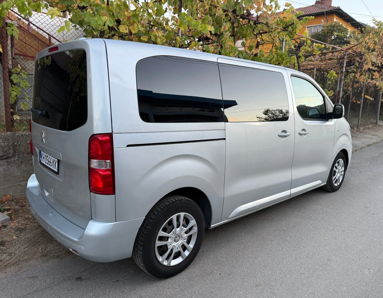 Peugeot Traveller 2.0HDI CarPlay, ���������� | Mobile.bg � ����������� 2