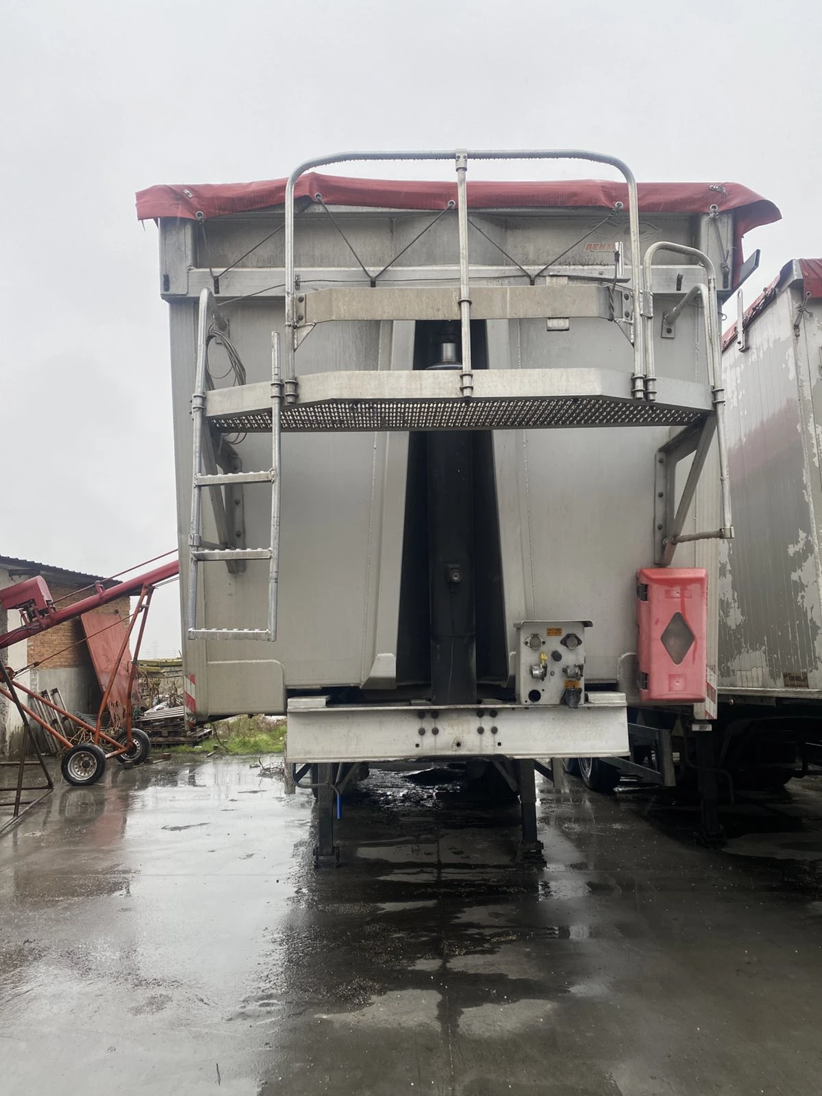 �� ������ BENALU | Mobile.bg � ����������� 4