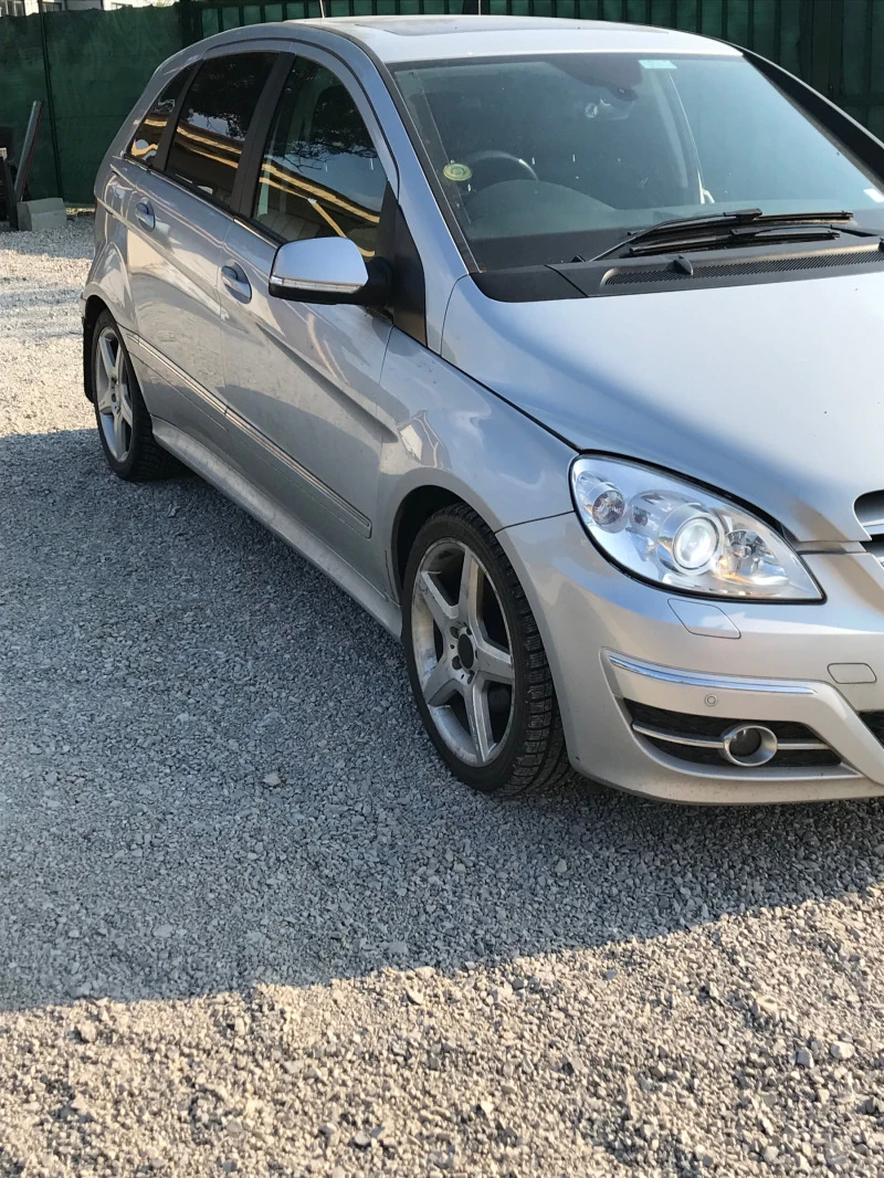 Mercedes-Benz B 200 Facelift xenon AMG , снимка 1 - Автомобили и джипове - 47049498