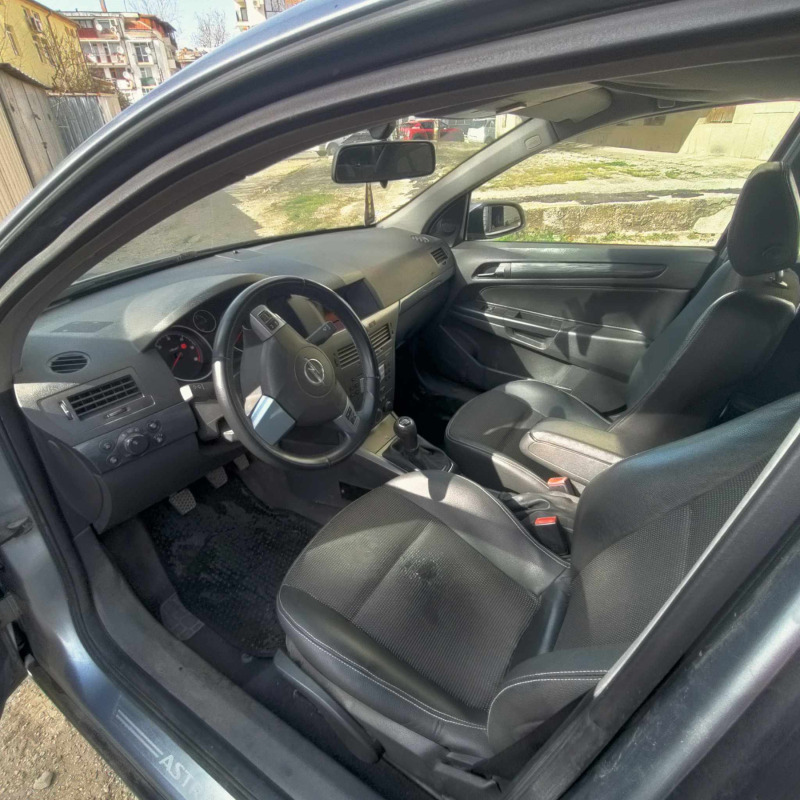 Opel Astra 1.9, снимка 4 - Автомобили и джипове - 45286946