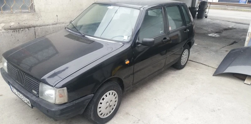 Fiat Uno 1.3ds, снимка 7 - Автомобили и джипове - 47636801