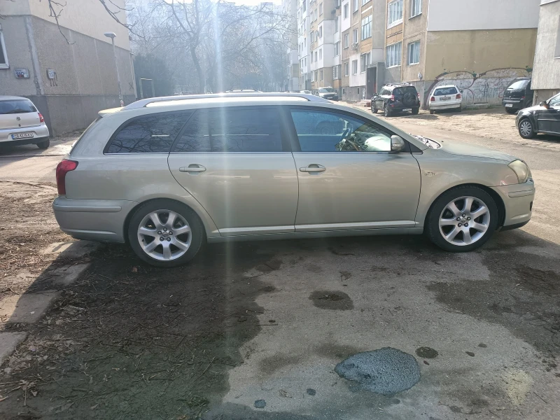 Toyota Avensis 2.0 FACELIFT, снимка 7 - Автомобили и джипове - 49395425