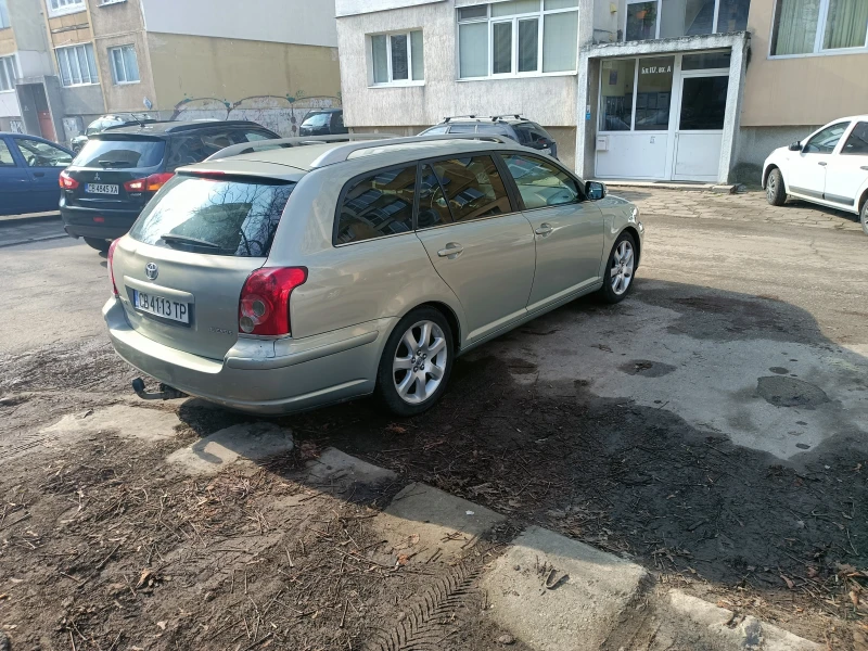 Toyota Avensis 2.0, снимка 4 - Автомобили и джипове - 49395425