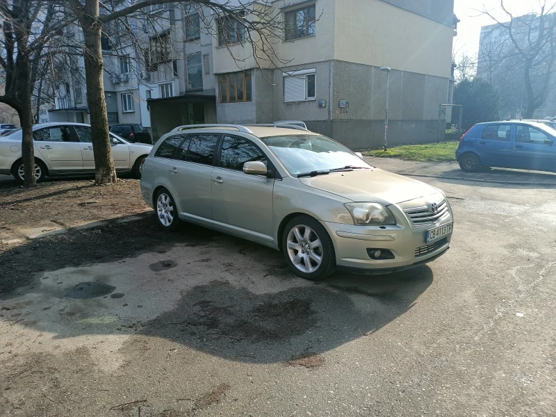 Toyota Avensis 2.0 FACELIFT, снимка 3 - Автомобили и джипове - 49395425