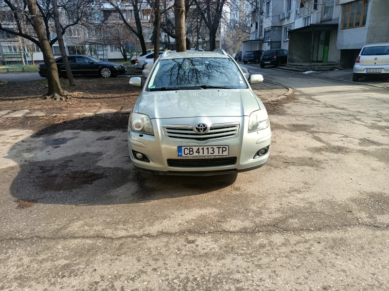 Toyota Avensis 2.0 FACELIFT, снимка 4 - Автомобили и джипове - 49395425