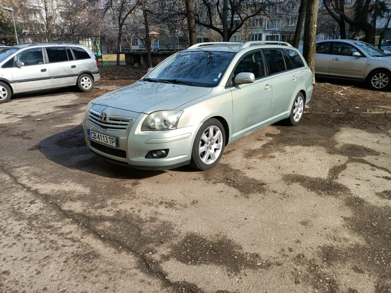 Toyota Avensis 2.0 FACELIFT, снимка 2 - Автомобили и джипове - 49395425