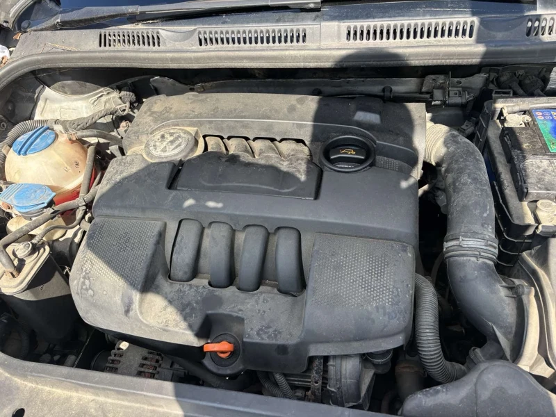 VW Golf Plus 1.6i ръчка, снимка 4 - Автомобили и джипове - 49745608