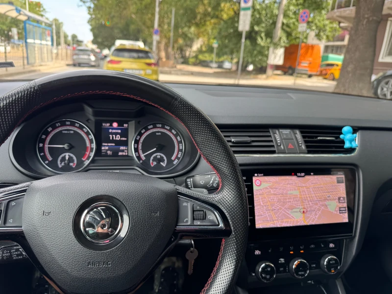 Skoda Octavia 4, снимка 3 - Автомобили и джипове - 52531430