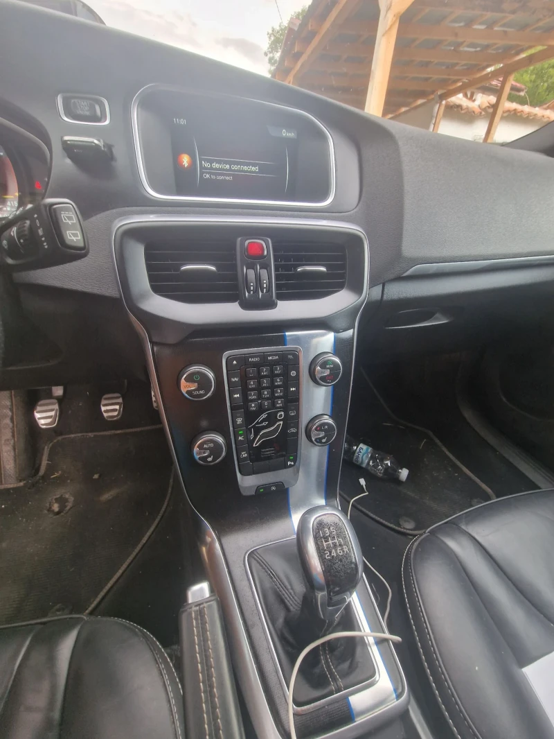 Volvo V40, снимка 9 - Автомобили и джипове - 52508047