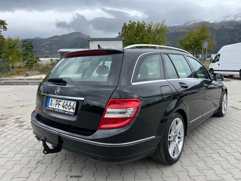 Mercedes-Benz C 250 CDI/FULL OPT/HARMON KARDON/KEYLESS/PANO/NAVI/KOJA, снимка 4 - Автомобили и джипове - 52016084
