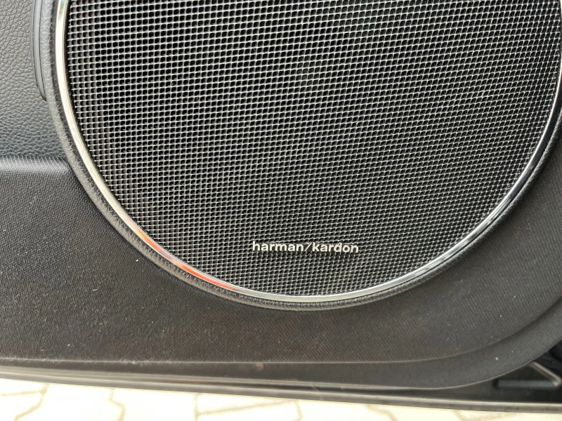 Mercedes-Benz C 250 CDI/FULL OPT/HARMON KARDON/KEYLESS/PANO/NAVI/KOJA, снимка 14 - Автомобили и джипове - 52016084