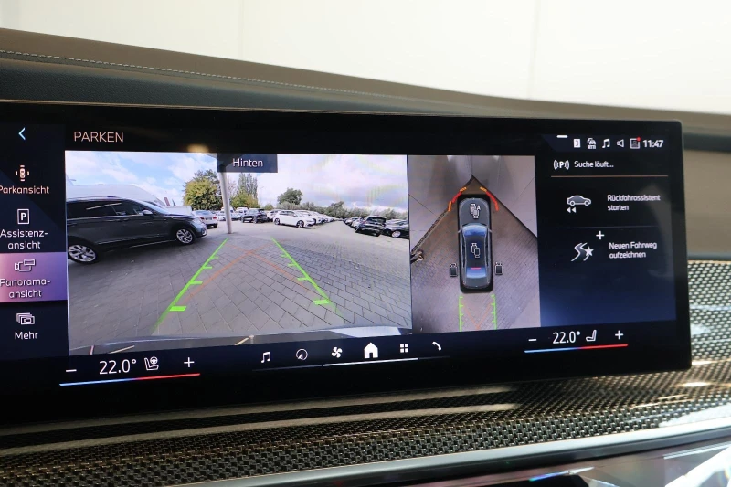 BMW i7 xDrive60/THEATRE SCREEN/CARBON/B&W/ICONIC GLOW/360, снимка 11 - Автомобили и джипове - 52623696