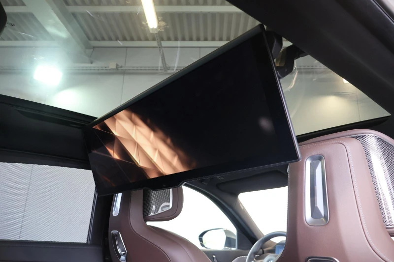 BMW i7 xDrive60/THEATRE SCREEN/CARBON/B&W/ICONIC GLOW/360, снимка 16 - Автомобили и джипове - 52623696
