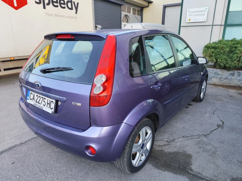 Ford Fiesta SWISS, снимка 4 - Автомобили и джипове - 52658651