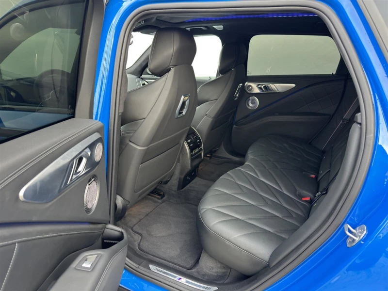 BMW XM, снимка 10 - Автомобили и джипове - 52693048