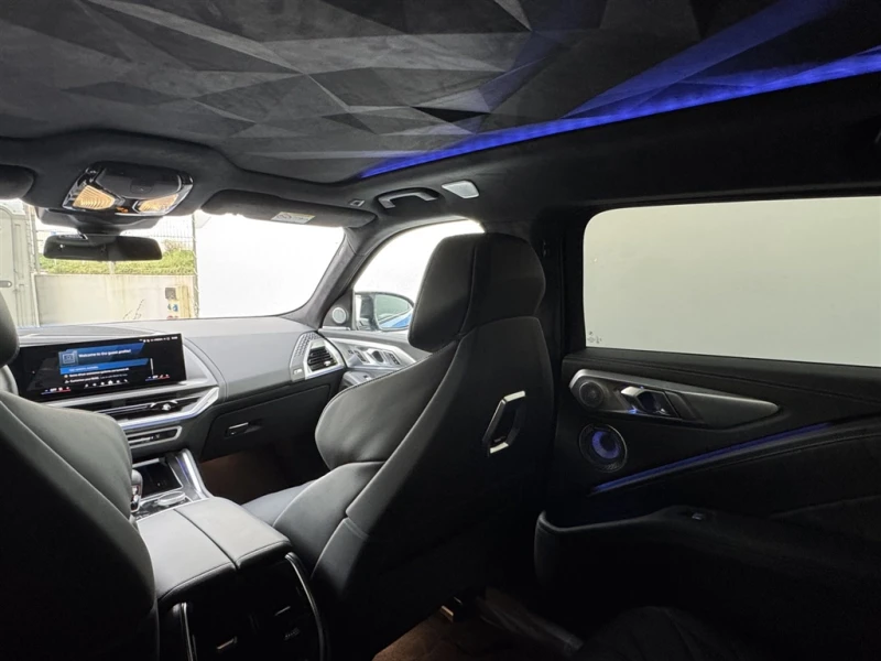 BMW XM, снимка 11 - Автомобили и джипове - 52693048