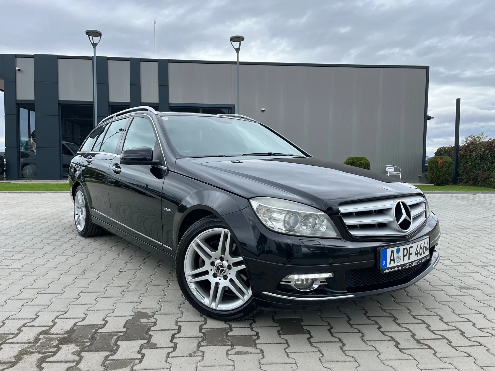 Mercedes-Benz C 250 CDI/FULL OPT/HARMON KARDON/KEYLESS/PANO/NAVI/KOJA, снимка 1