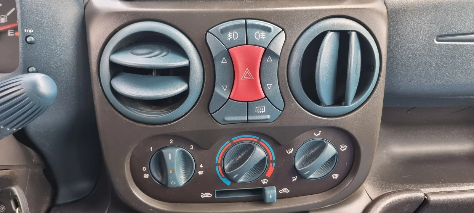 Fiat Doblo 1.3i | Mobile.bg — изображение 11